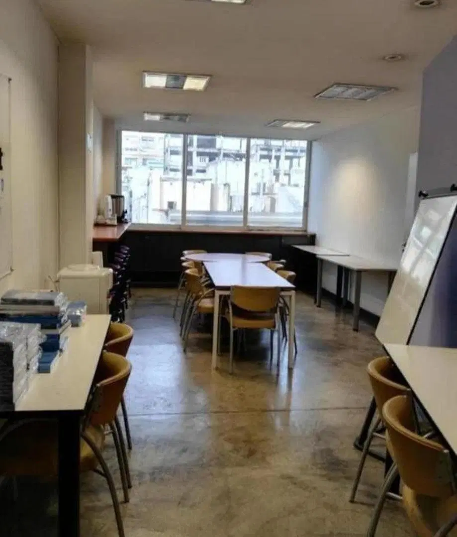 Oficina en venta - 3 Baños - Monserrat 1