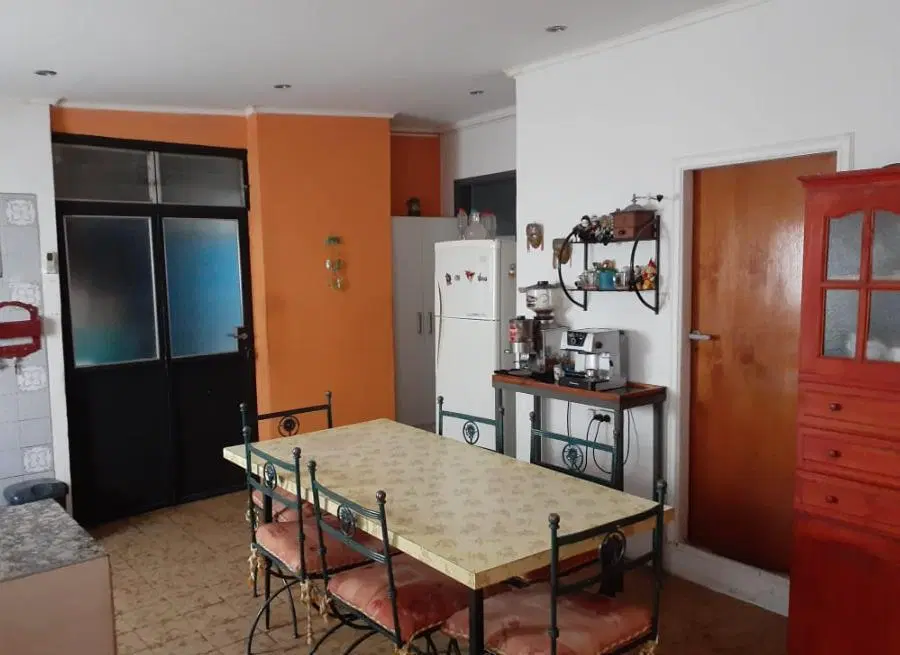 Casa en Venta - 3 Dormitorios 1 Baño Cochera -306 mts2 - Avellaneda, Buenos Aires 5