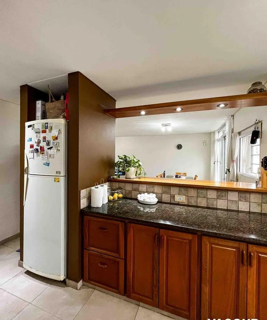 Casa en venta - 3 Dormitorios 3 Baños - 300Mts2 - Lisandro Olmos 5