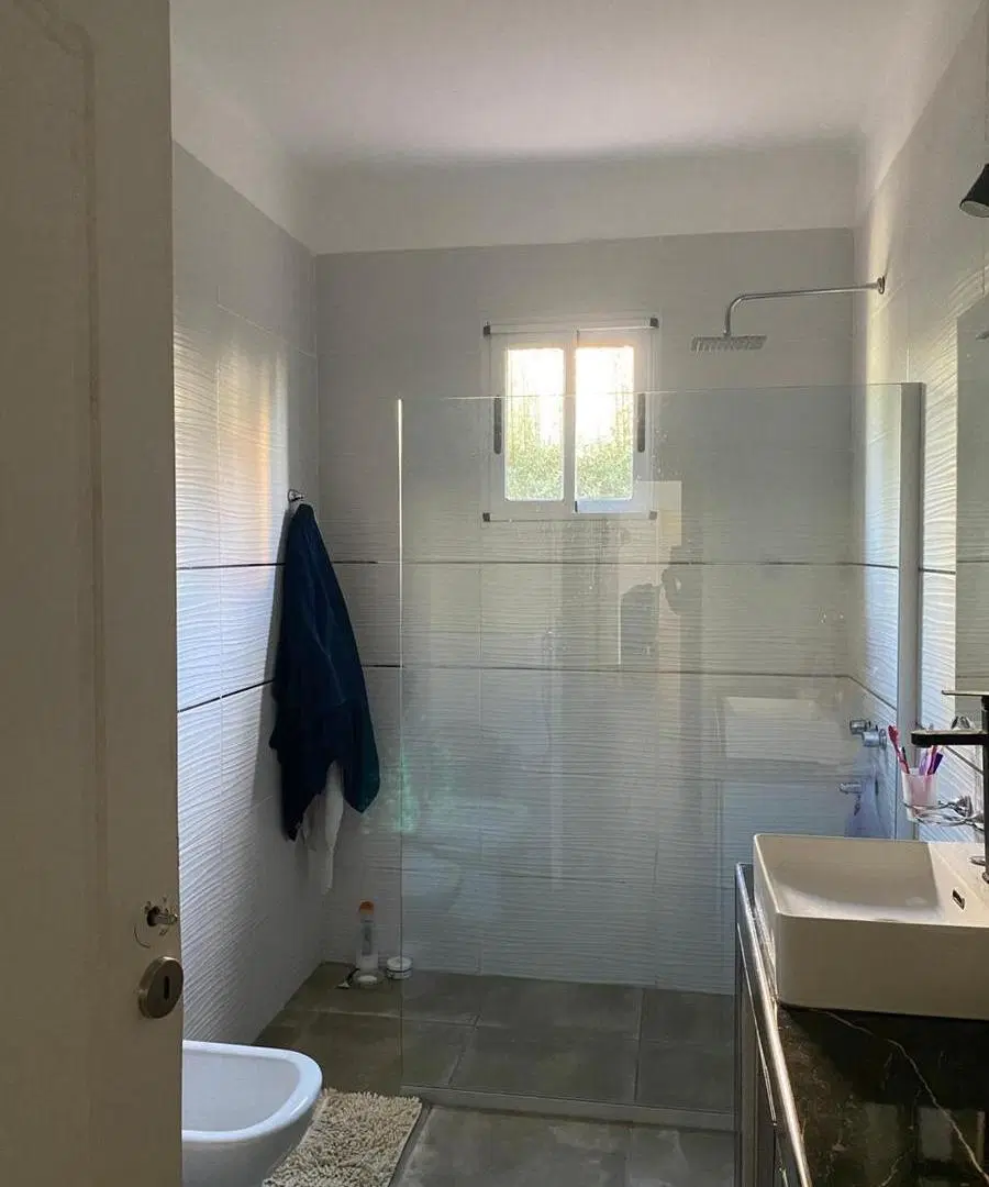 Casa en venta - 4 Dormitorios 4 Baños - Mendoza 5
