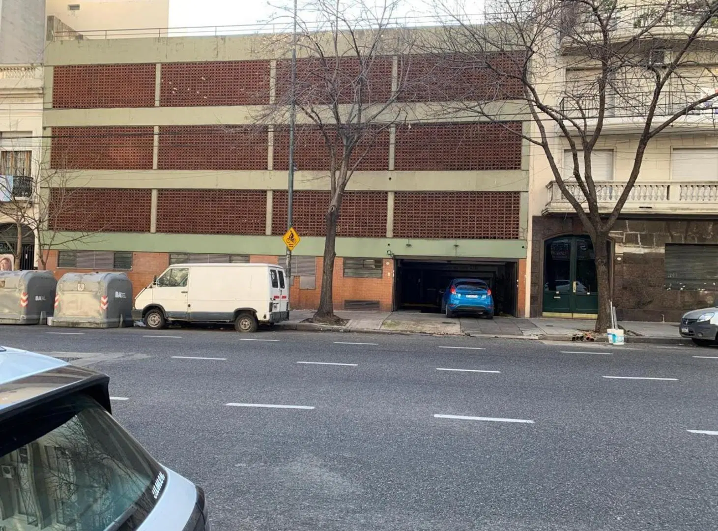 Cochera en venta - 13Mts2 - Almagro 2