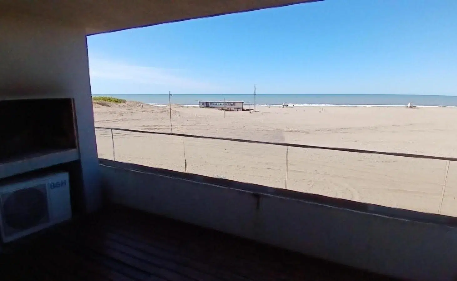 Departamento en venta - 2 Dormitorios 2 Baños - Villa Gesell 1