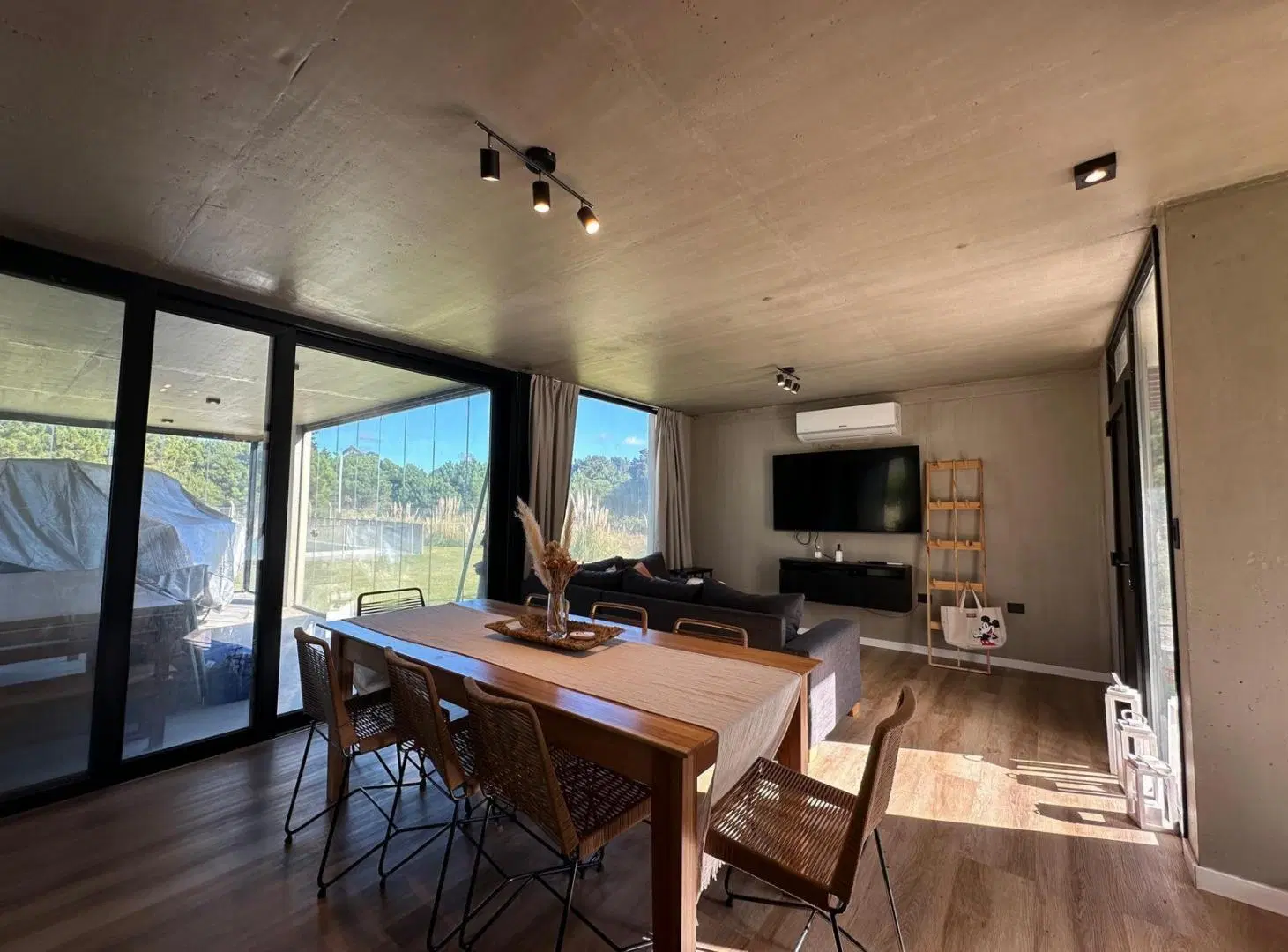 Casa en venta - 3 Dormitorios 3 Baños - Pinamar 4