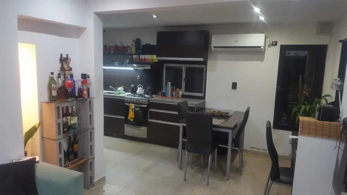 Casa en venta - 1 Dormitorio 1 Baño 1 Cochera- 80Mts2 - Cañuelas 5