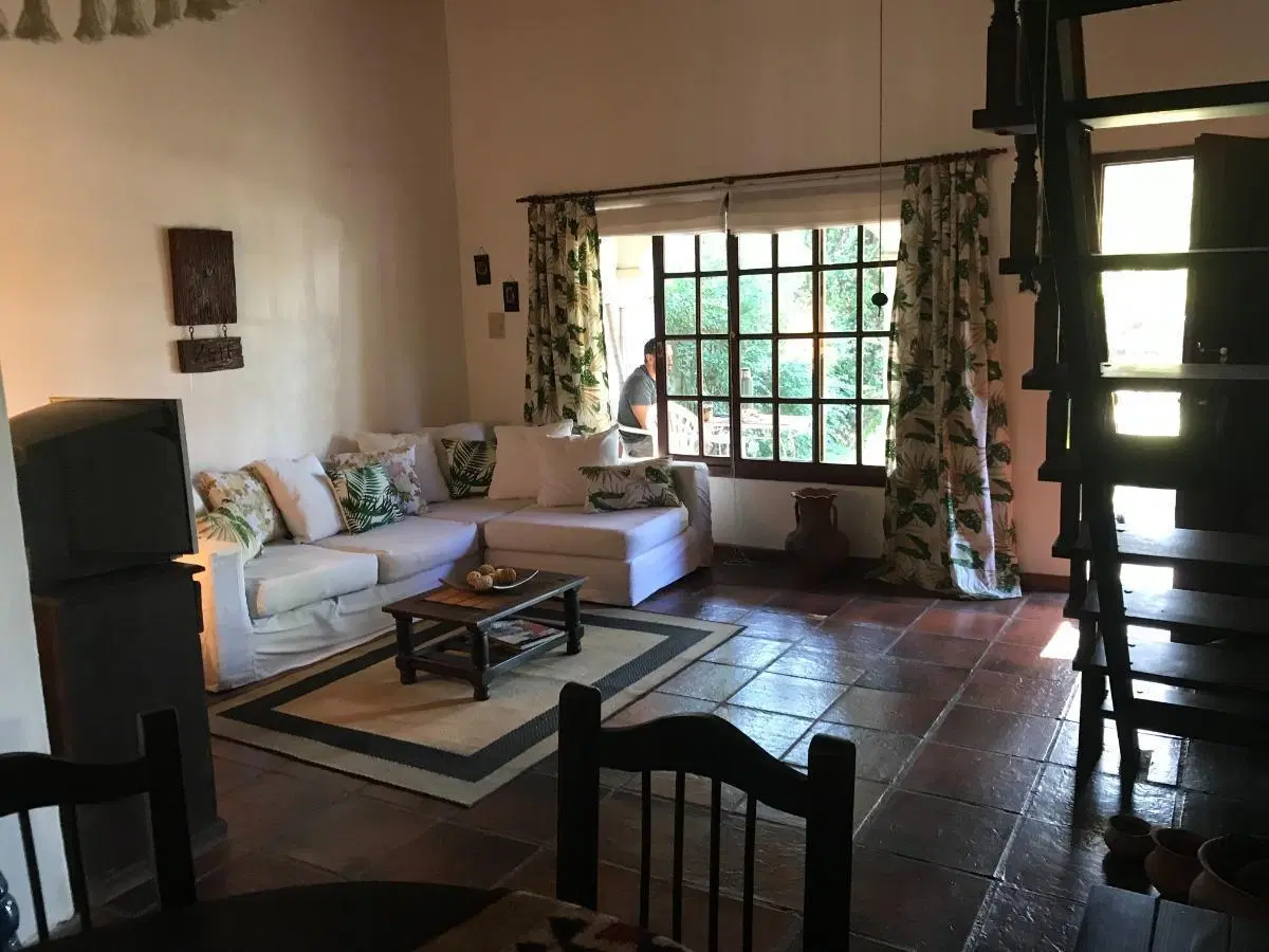 Casa en venta - 3 Dormitorios 1 Baño - 300Mts2 - Las Toninas 2