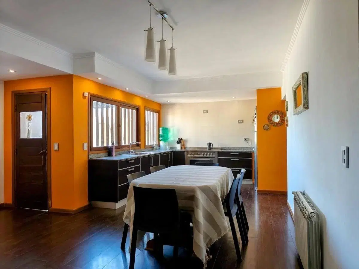 Casa en venta - 5 Dormitorios 4 Baños - 450mts2 - Mar del Plata 5