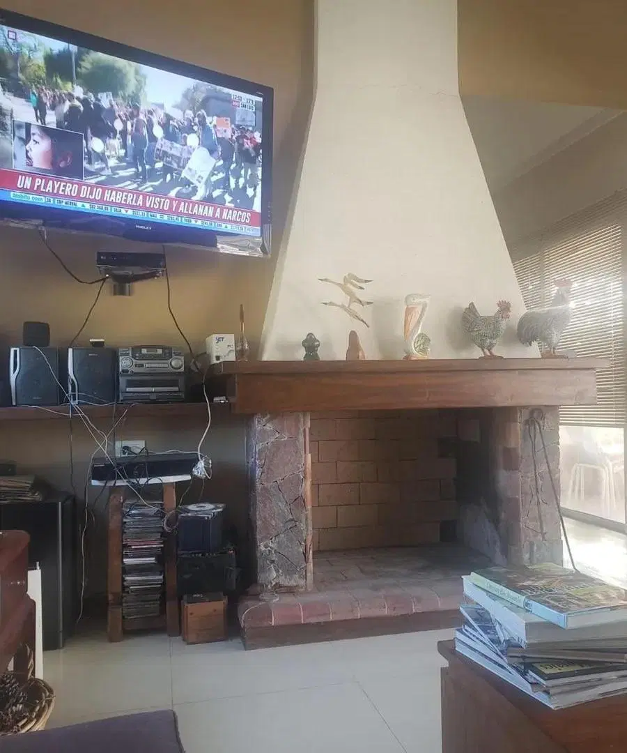 Casa en venta - 3 Dormitorios 2 Baños - Coronel Brandsen 5