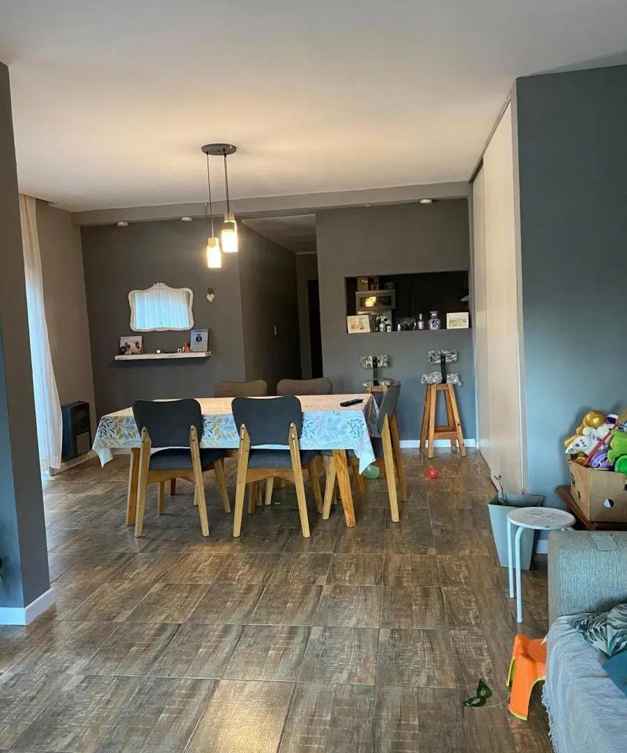 Casa en venta - 2 Dormitorios 2 Baños - Cochera - 400Mts2 - Los Toldos 2