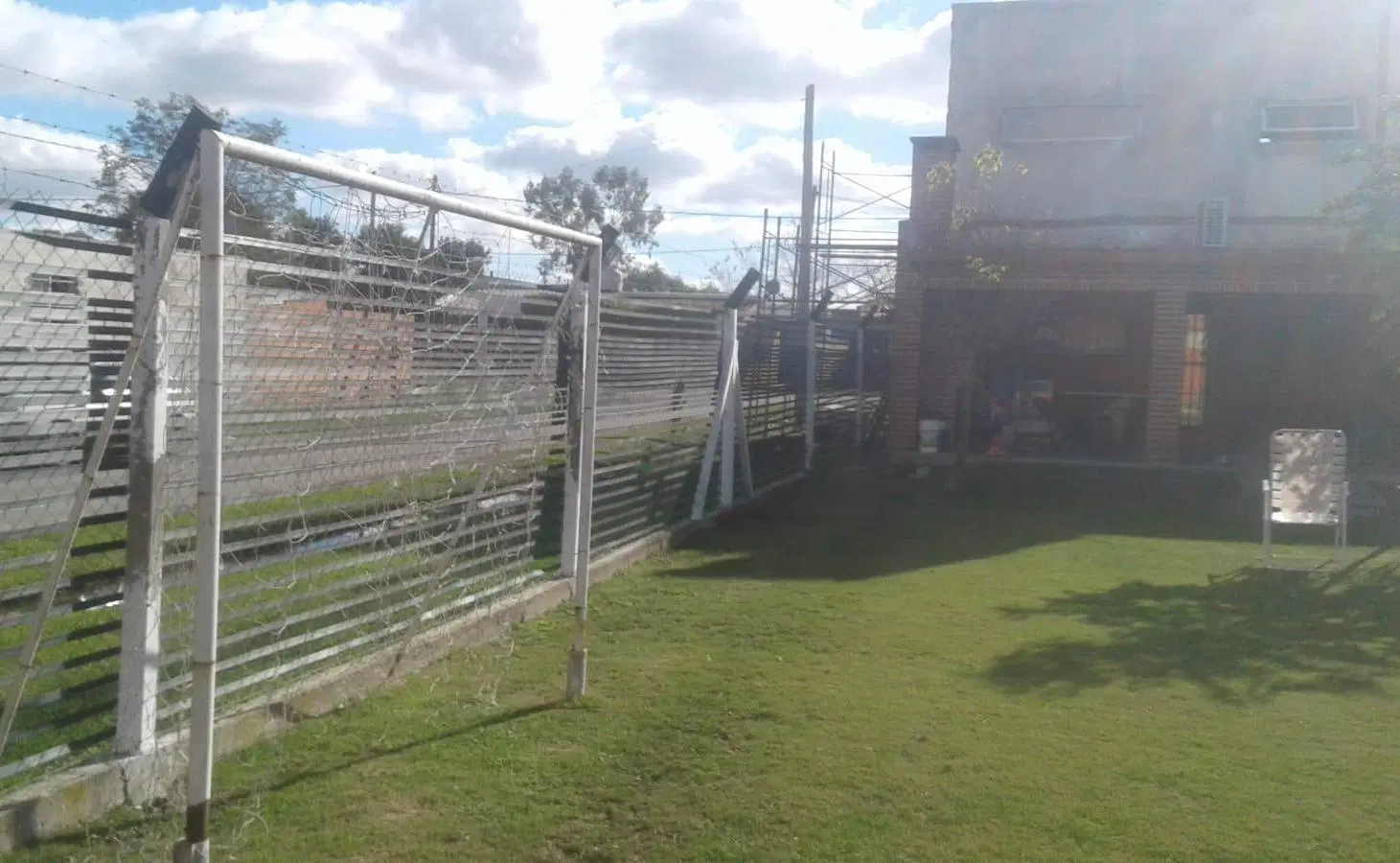 Casa en venta - 2 Dormitorios 1 Baño - Cocheras - 465Mts2 - Los Hornos, La Plata 3