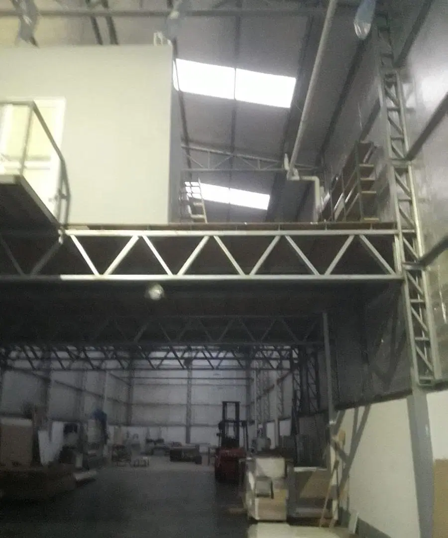 Local en venta - 2 Ambientes - Depósito - 700Mts2 - La Plata 3