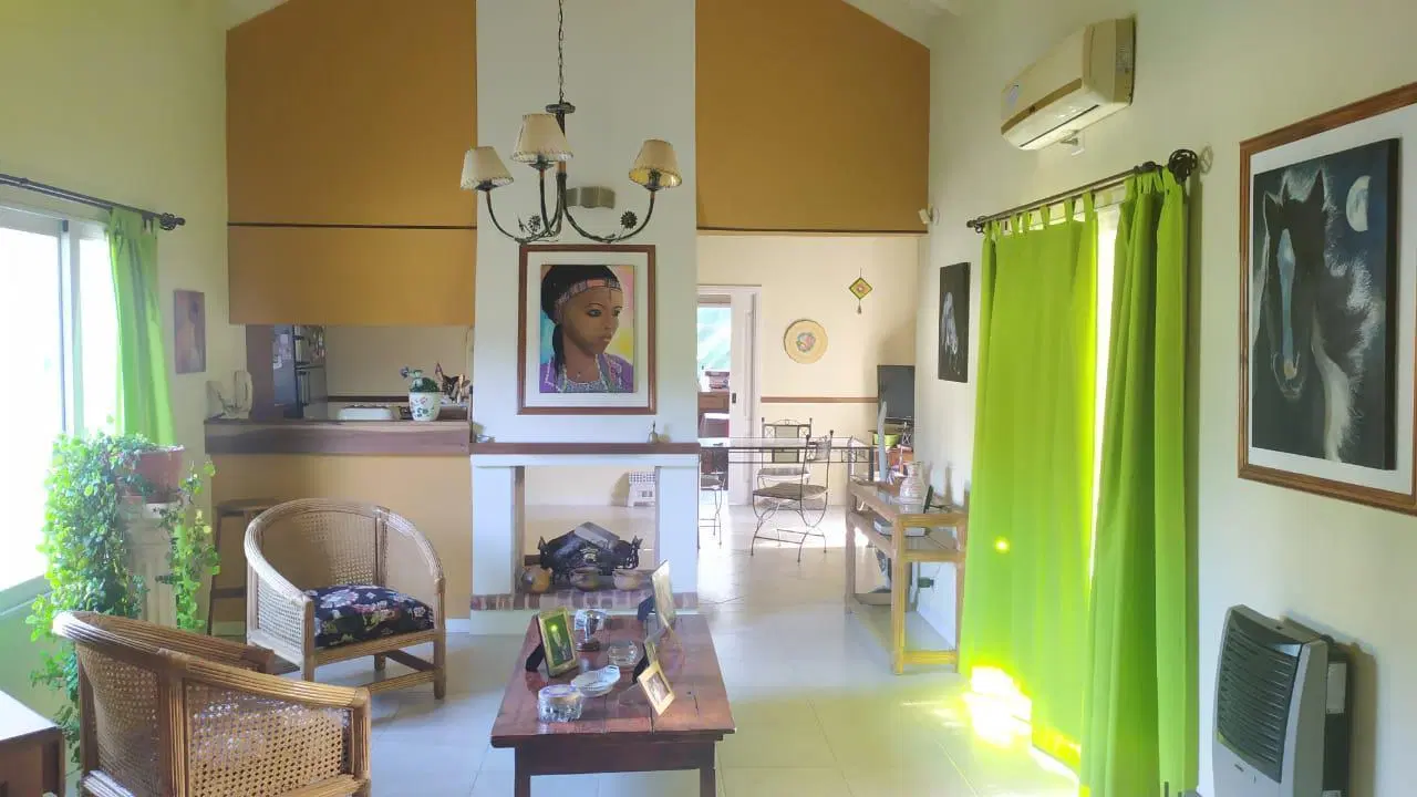 Casa en venta - 3 Dormitorios 2 Baños - Cochera - 680mts2 - San Miguel Del Monte 5