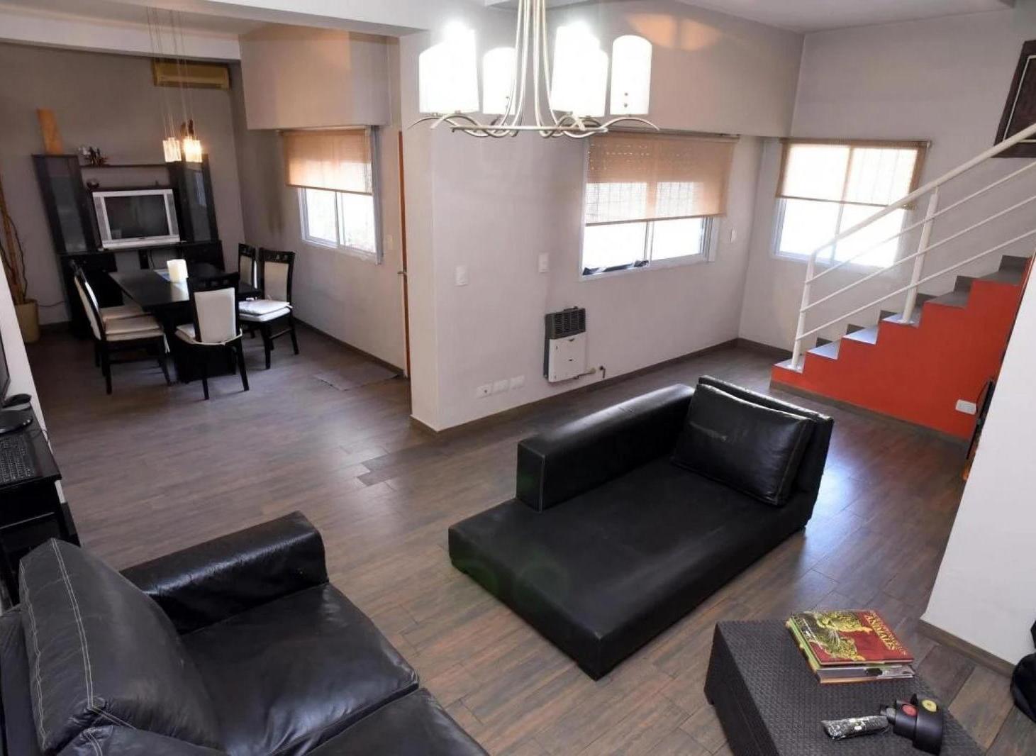 PH en venta - 4 Dormitorios 3 Baños - Velez Sarsfield