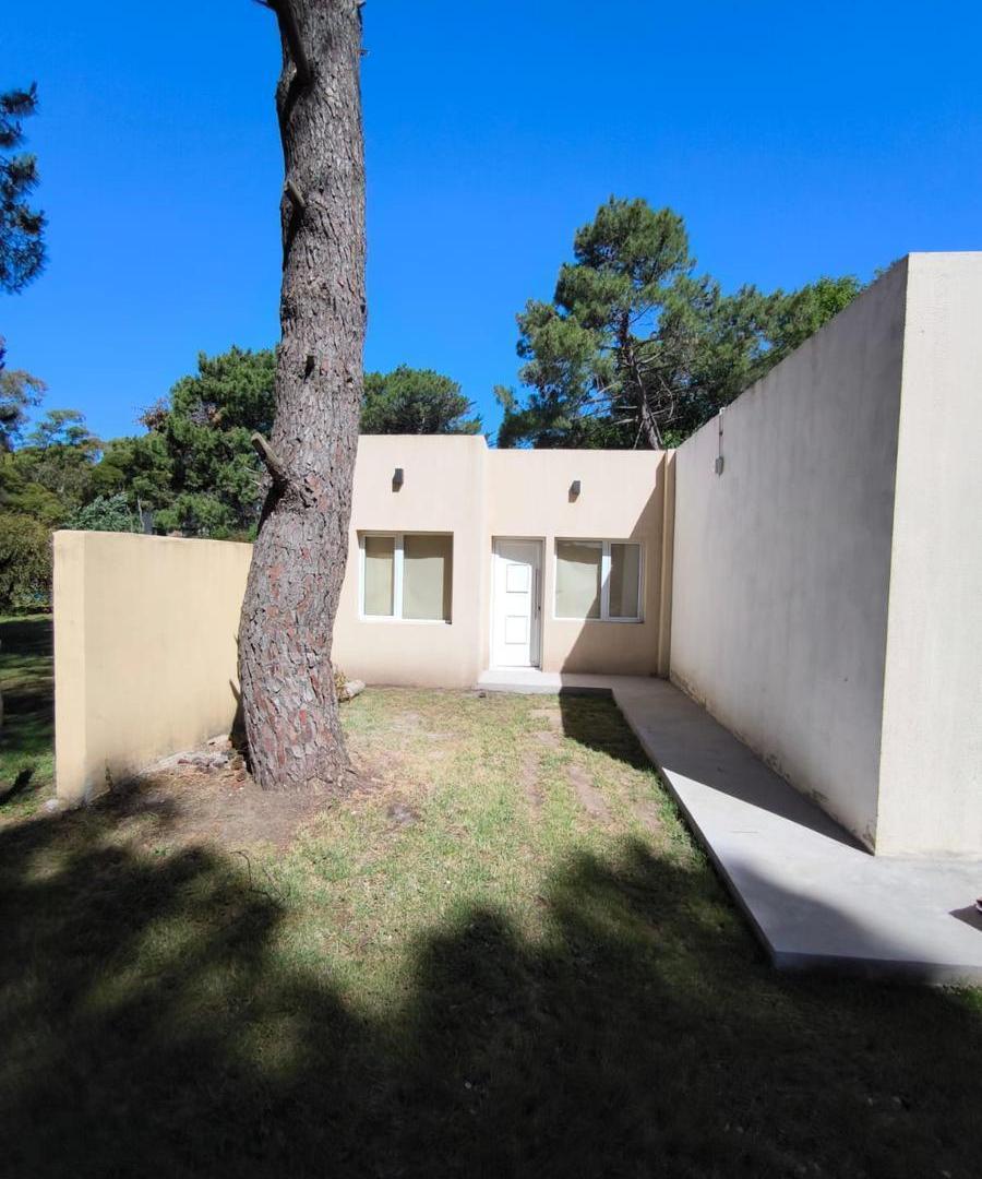 Casa en venta - 6 Dormitorios 3 Baños - Necochea