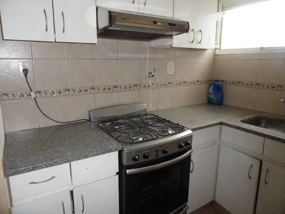 Departamento en venta - 3 dormitorios 2 baños - 75mts2 - Bahia Blanca 2