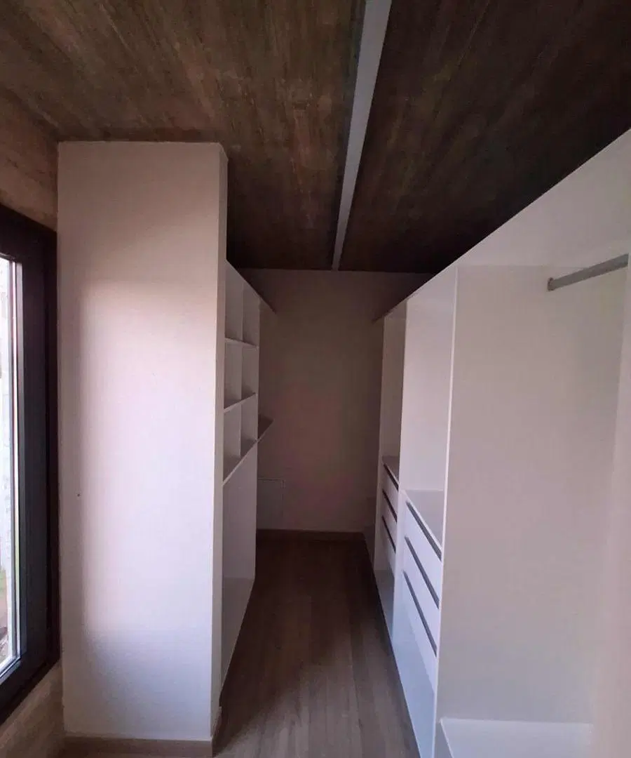 Casa en venta - 3 Dormitorios 4 Baños - 1050mts - Costa Esmeralda 5