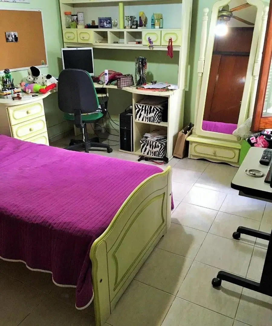 Casa en venta - 4 Dormitorios 2 Baños - Barracas 3
