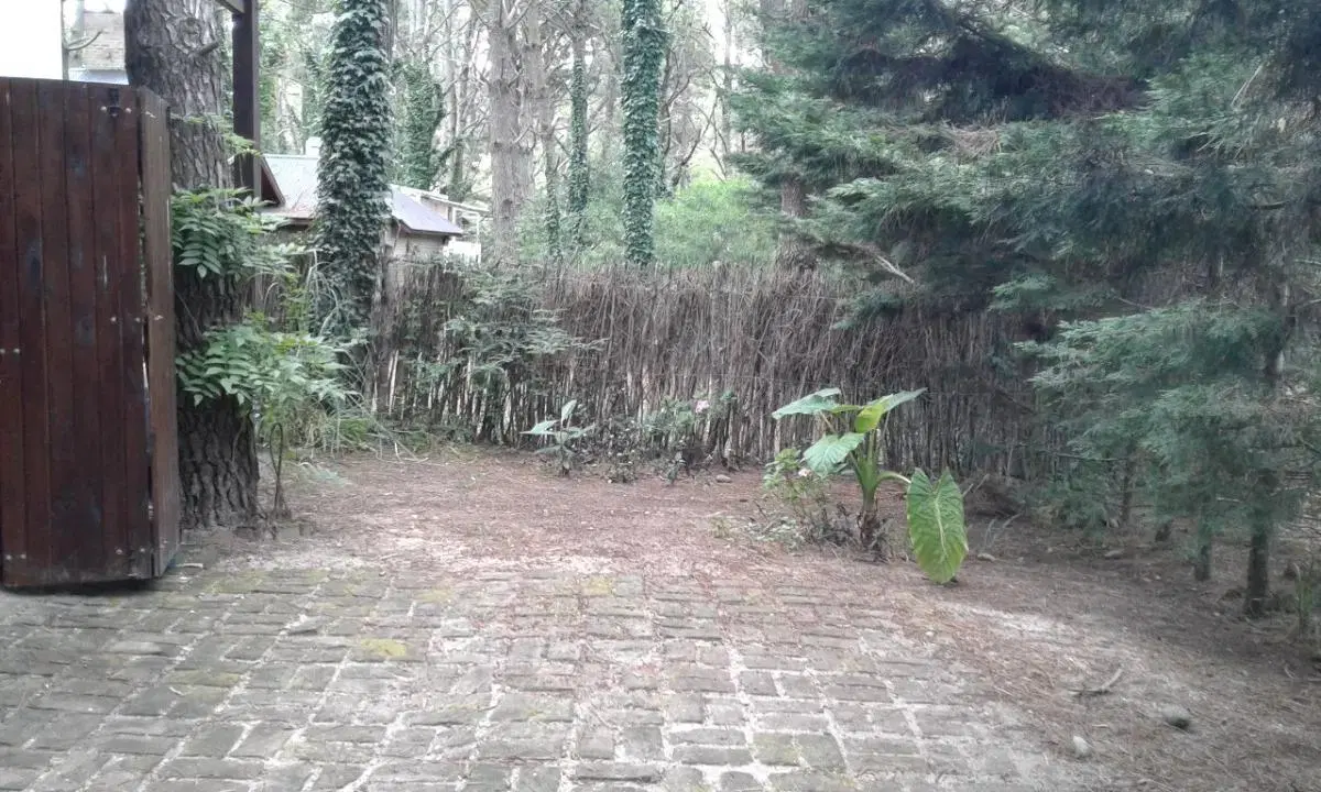 Edificio Comercial en venta - 2 Cabañas - 555mts2 - Costa del Este 3