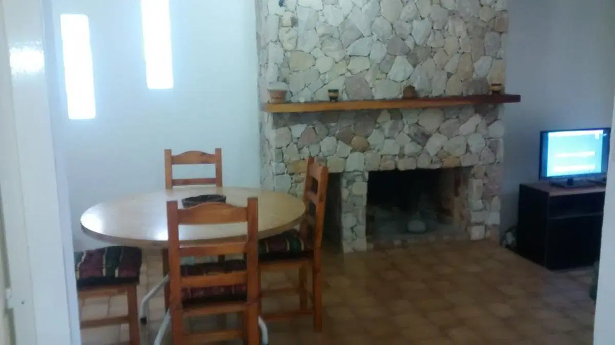 Casa en venta - 2 Dormitorios 1 Baño - Cochera - 200Mts2 - Country Hipocampo, Villa Gesell 3