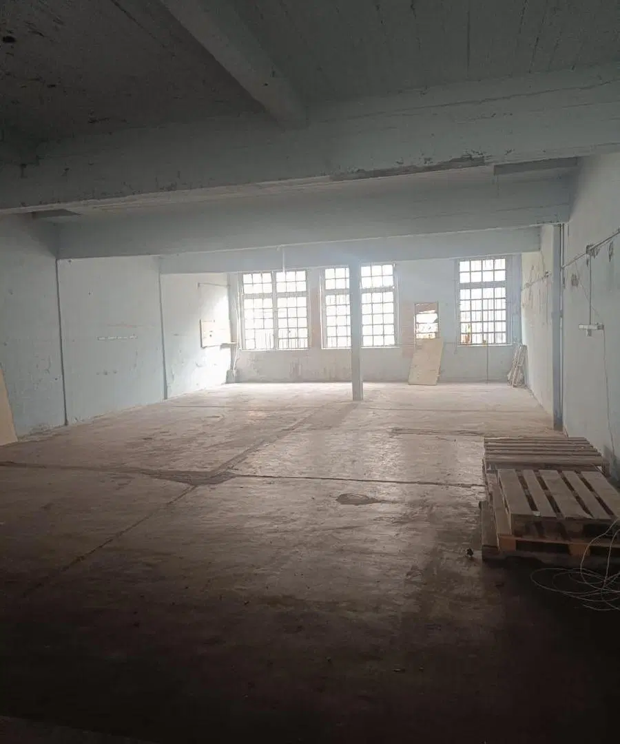Galpón en venta - Oficina - 1 Baño - 220Mts2 - Floresta 2