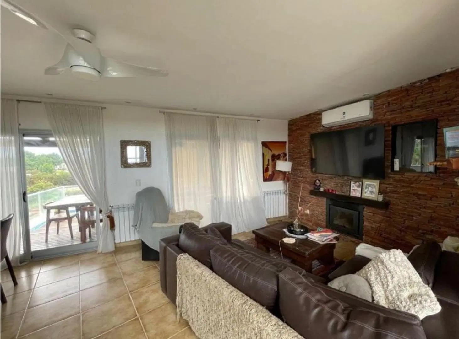 Casa en venta - 4 Dormitorios 4 Baños - Pinamar 3