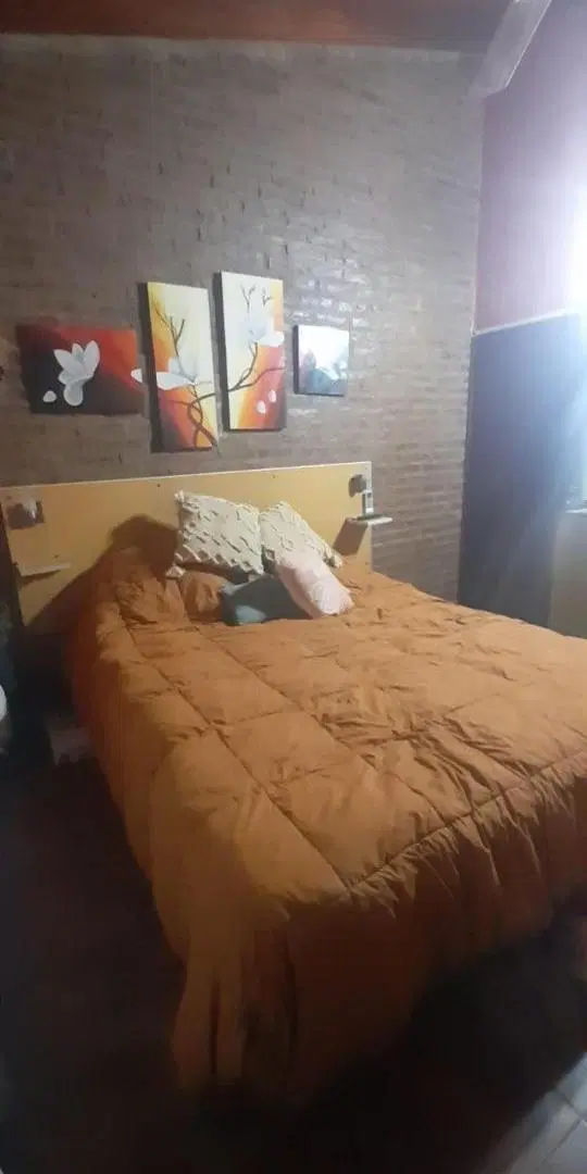 Casa en venta - 3 Dormitorios 2 Baños - Cochera - 730Mts2 - Exaltación de La Cruz 3