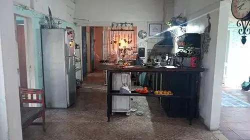Casa en venta - 4 Dormitorios 3 Baños - 545Mts2 - Merlo 3