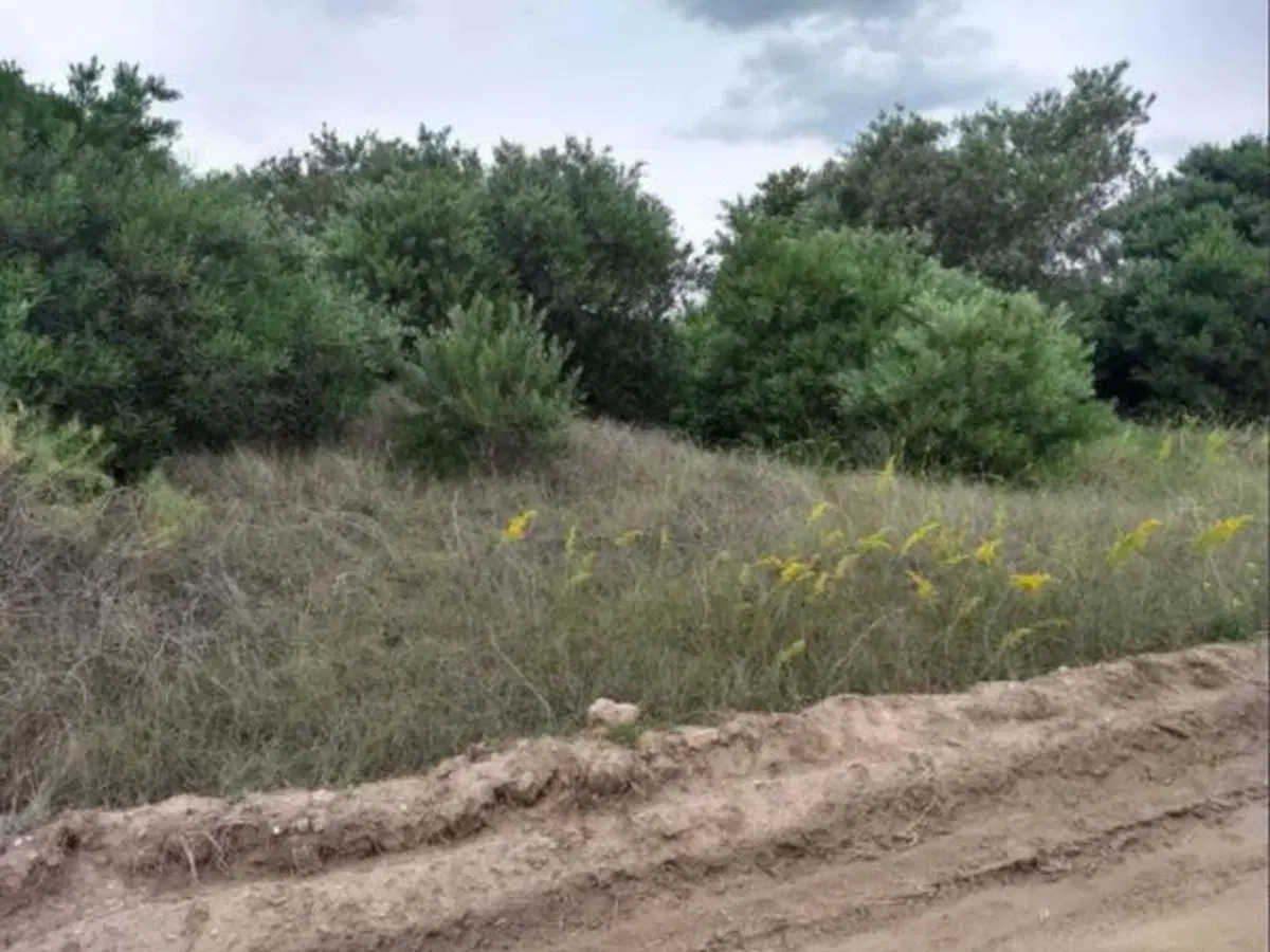 Terrenos en venta - 900mts2 - Balneario Marisol 5