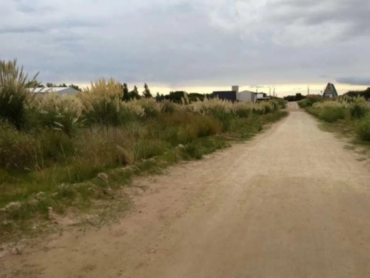 Terrenos en venta - 900mts2 - Balneario Marisol 1