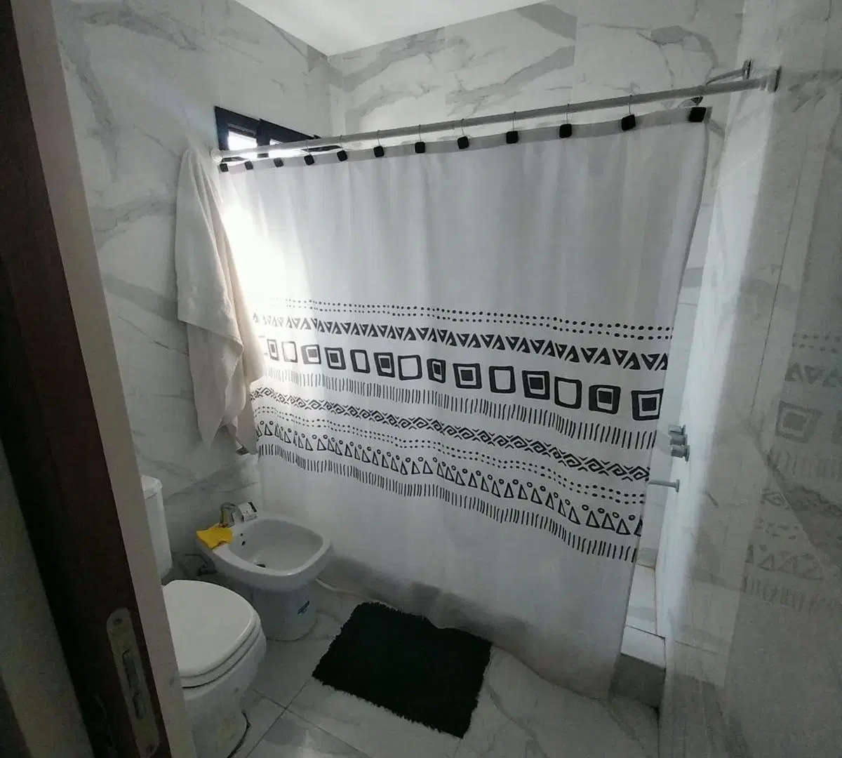 Casa en venta - 3 Dormitorios 2 Baños - Berisso 5
