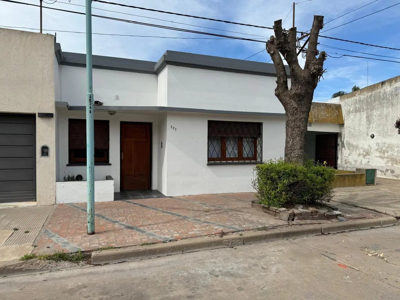 Casa en venta - 2 Dormitorios 2 Baños - 314Mts2 - Chivilcoy 1