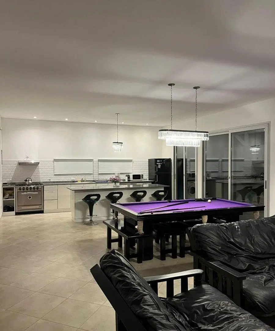 Casa en venta - 3 Dormitorios 3 Baños - Cochera - 1.000Mts2 - Pinamar 4
