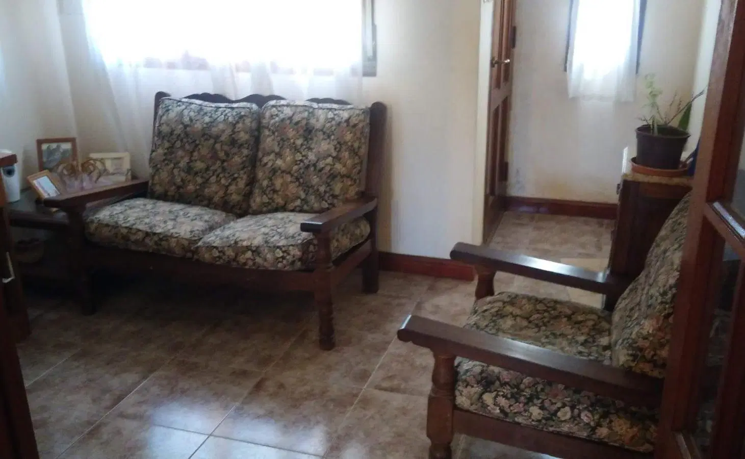 Casa en venta - 2 Dormitorios 1 Baño - Cochera - 270Mts2 - Chivilcoy 3