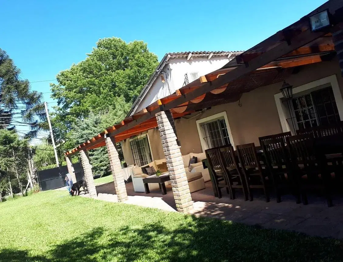 Casa en venta - 4 Dormitorios 3 Baños - Ezeiza 4