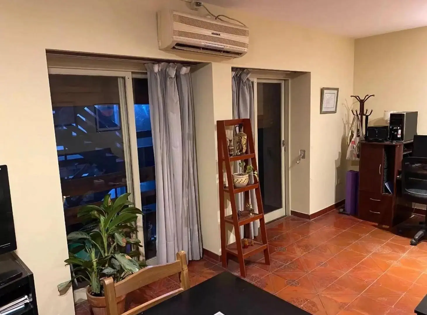 Departamento en venta - 2 Dormitorios 1 Baño - 70mts2 - Villa Lynch 2