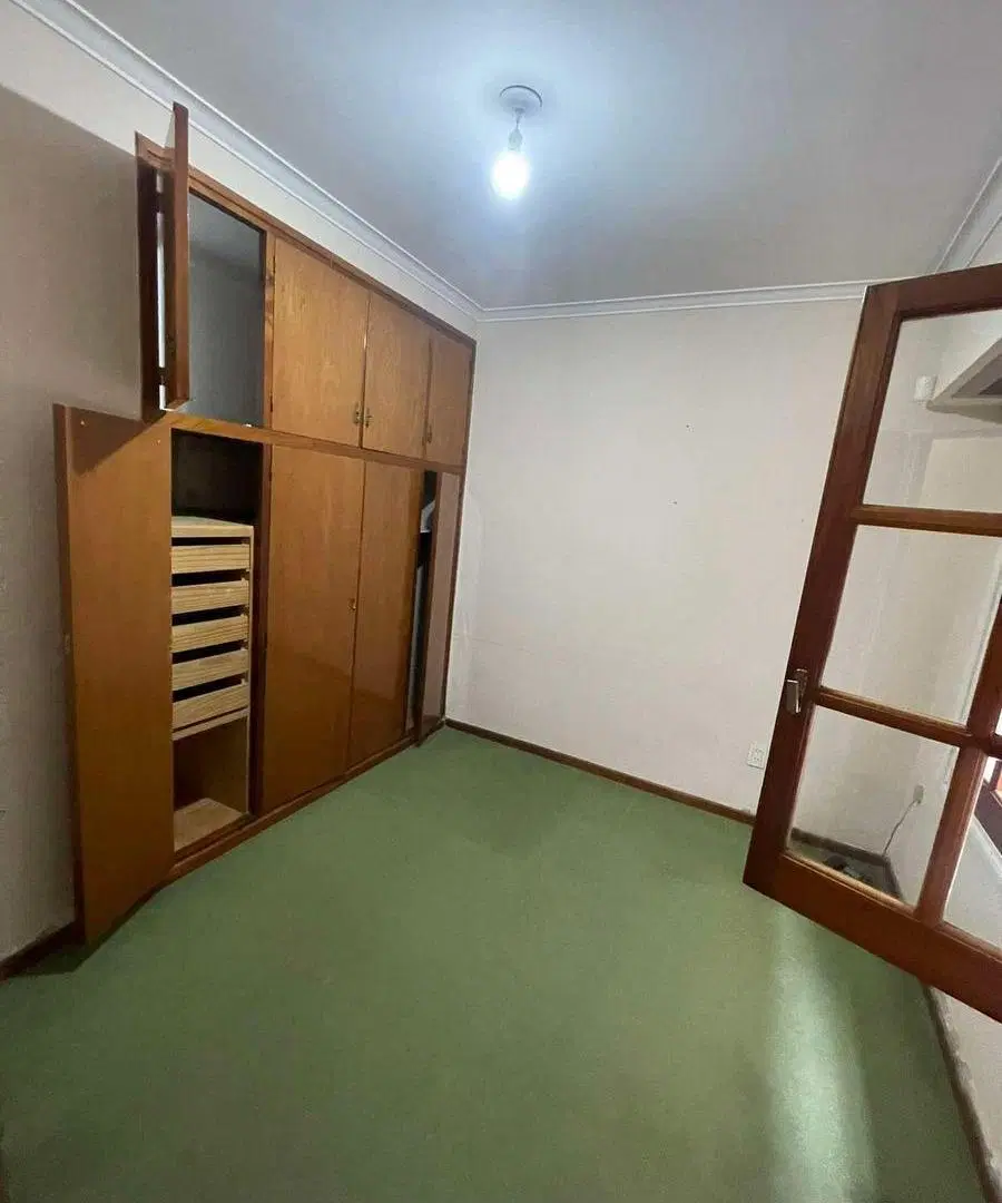 Casa en venta - 3 Dormitorios 2 Baños - Cochera - 300Mts2 - Bolívar 2