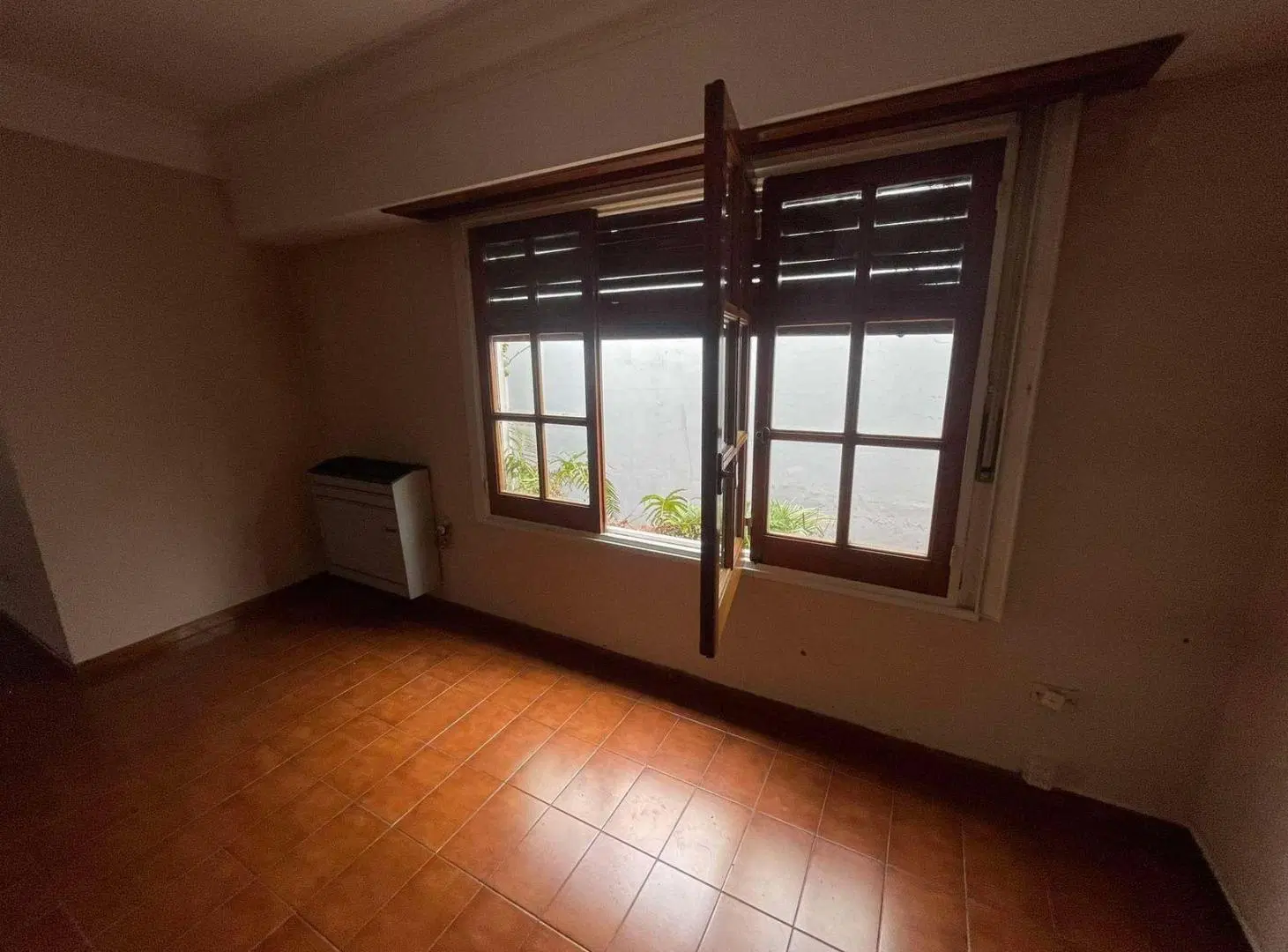 Casa en venta - 3 Dormitorios 2 Baños - Cochera - 300Mts2 - Bolívar 1