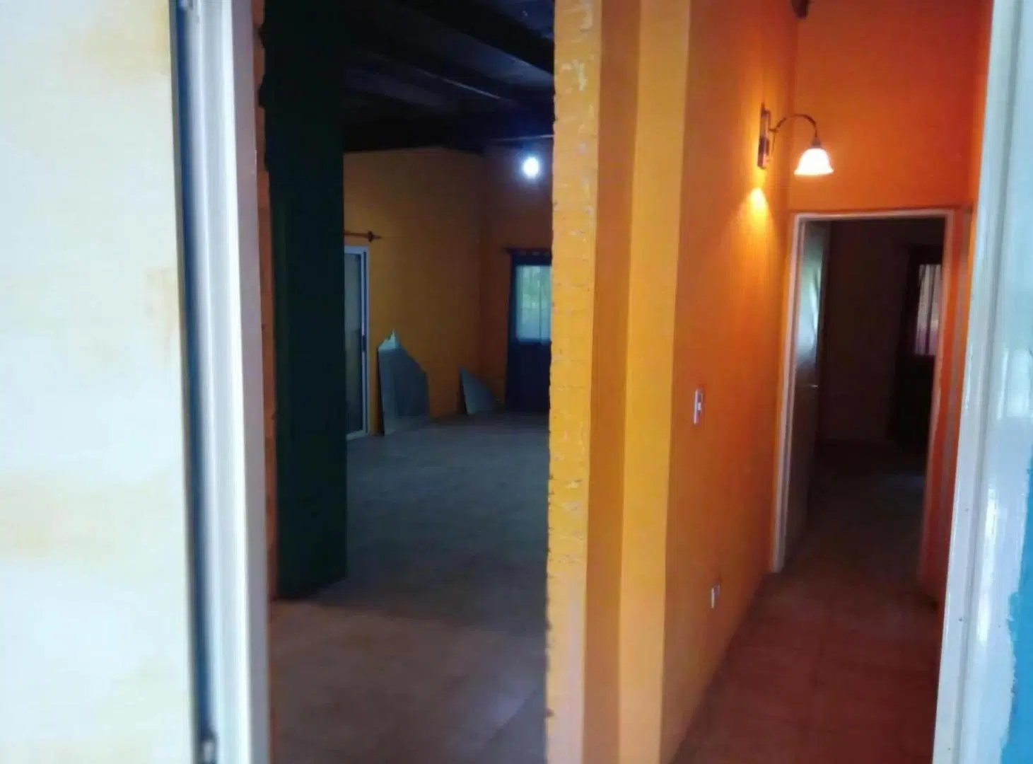 Casa en venta - 3 Dormitorios 4 Baños - Guernica 4