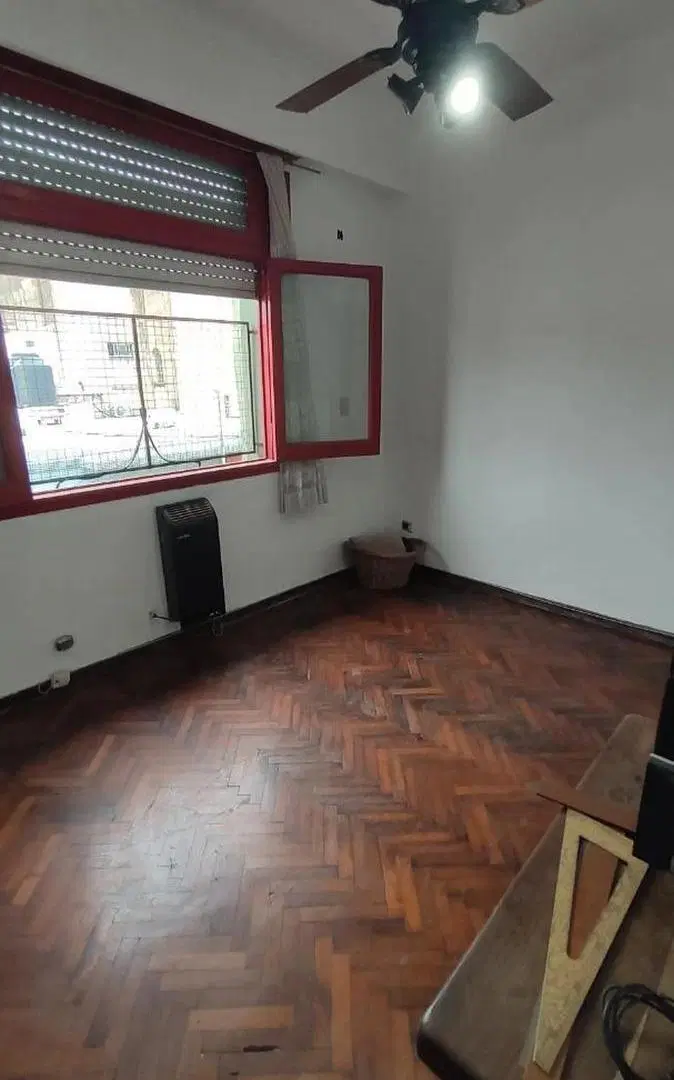 Departamento en venta - 2 Dormitorios - 1 Baño - 94mts2 - Villa Crespo 2