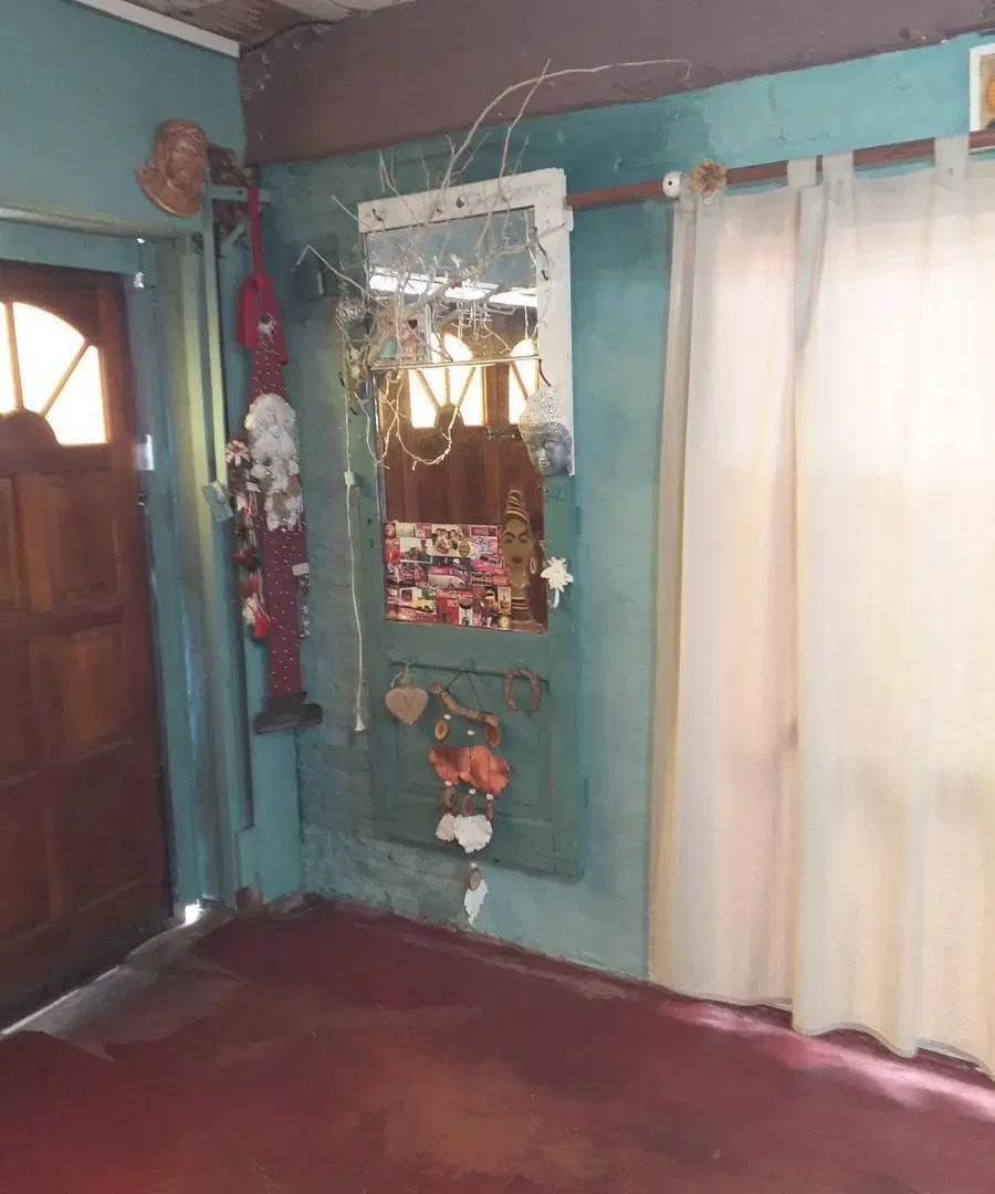 Casa en venta - 4 Dormitorios 2 Baños - 180Mts2 - Avellaneda 2