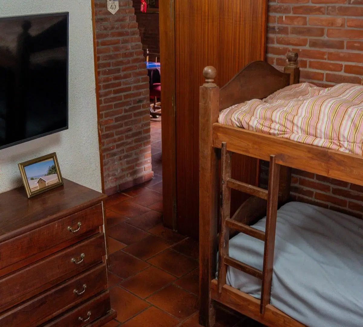 Casa en venta - 2 Dormitorios 2 Baños - Cochera - 500Mts2 - Ostende 5