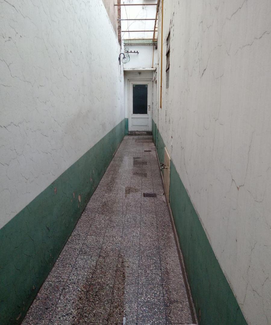 Casa en venta - 4 Dormitorios 3 Baños - 235Mts2 - San Justo, La Matanza