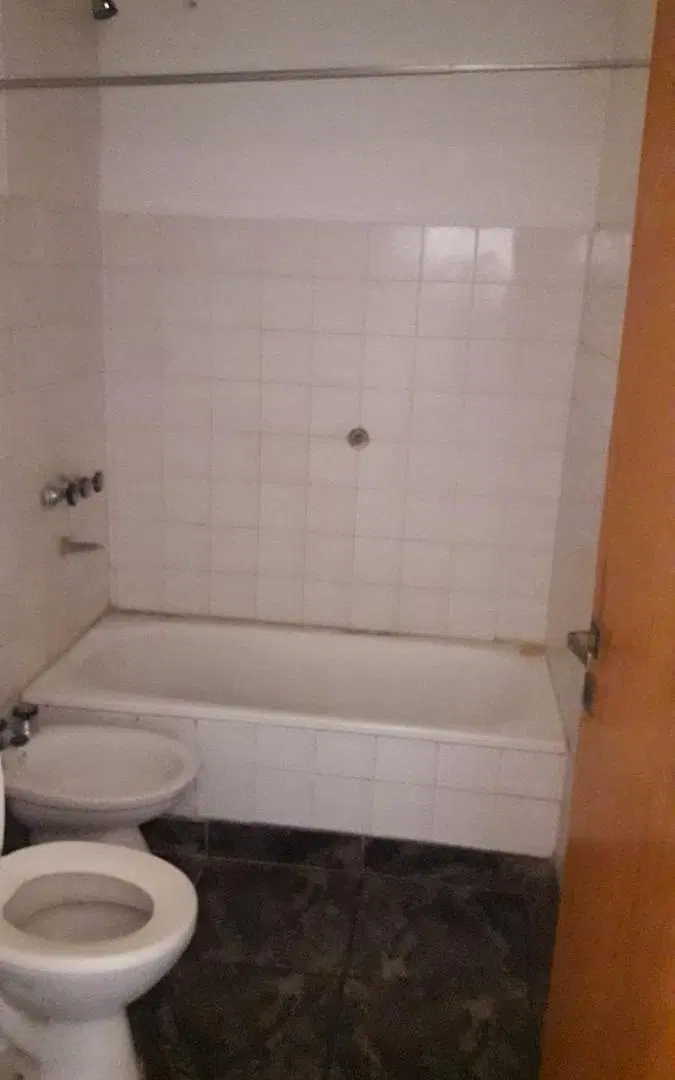 Casa en venta - 1 Dormitorio 1 Baño - 300Mts2 - Castelli 4