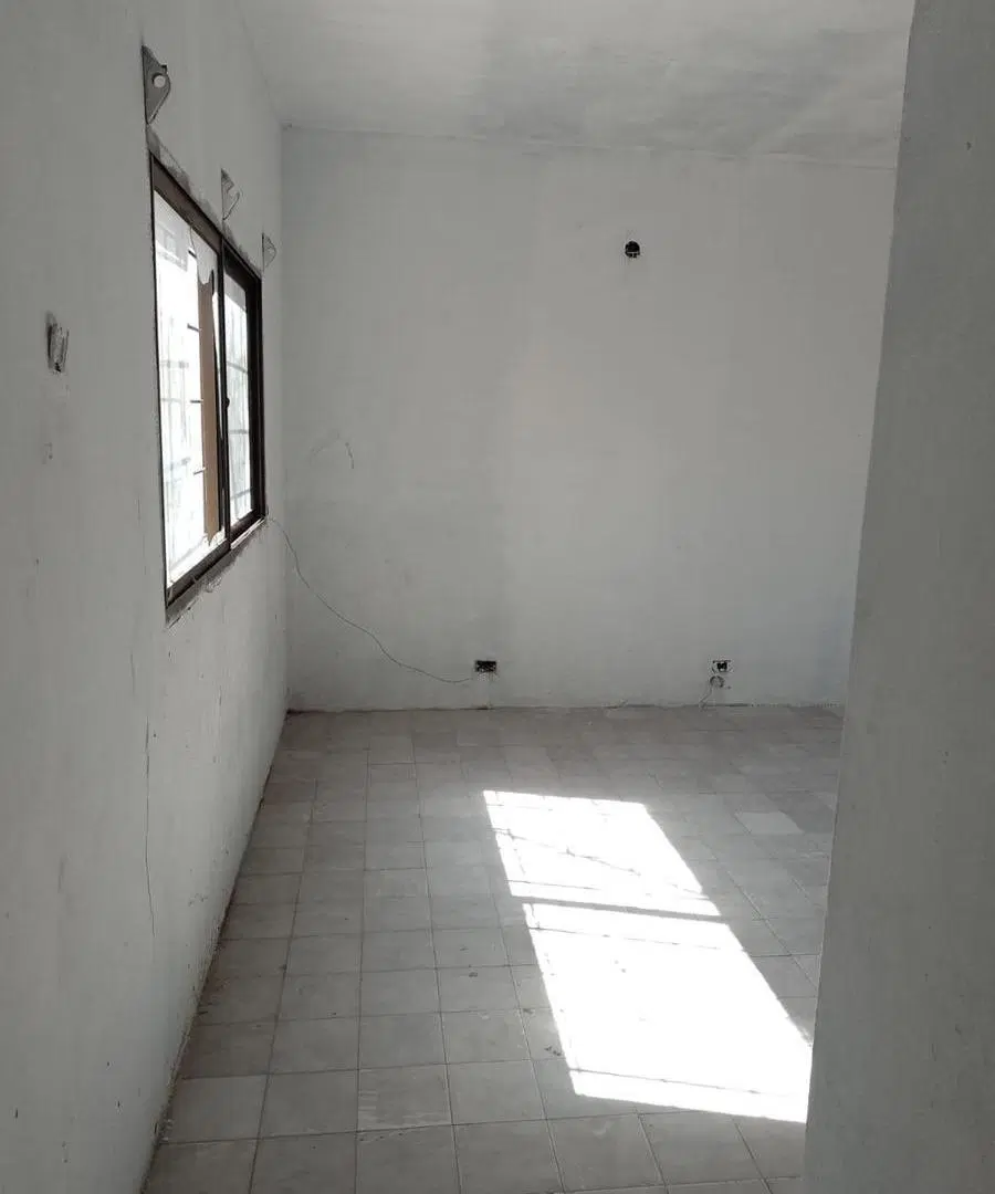 Local en venta - 1 Baño - Mar del Tuyú 3