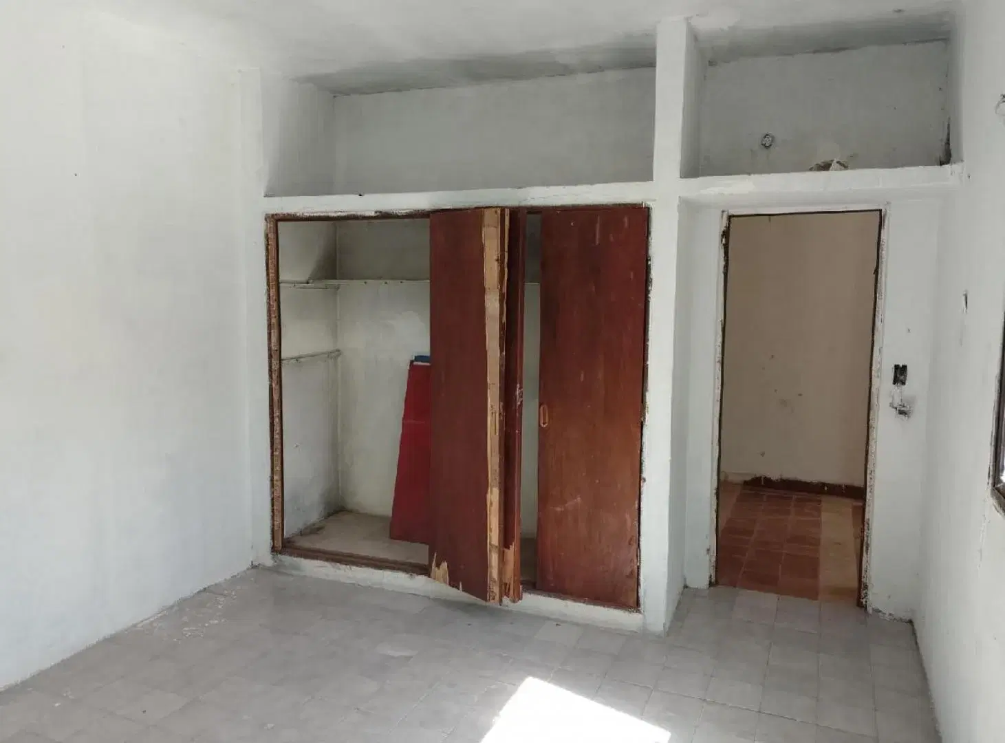 Local en venta - 1 Baño - Mar del Tuyú 4