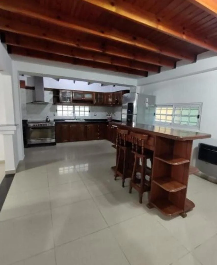Foto de Casa en venta - 3 Dormitorios 4 Baños - San Vicente, imagen 1