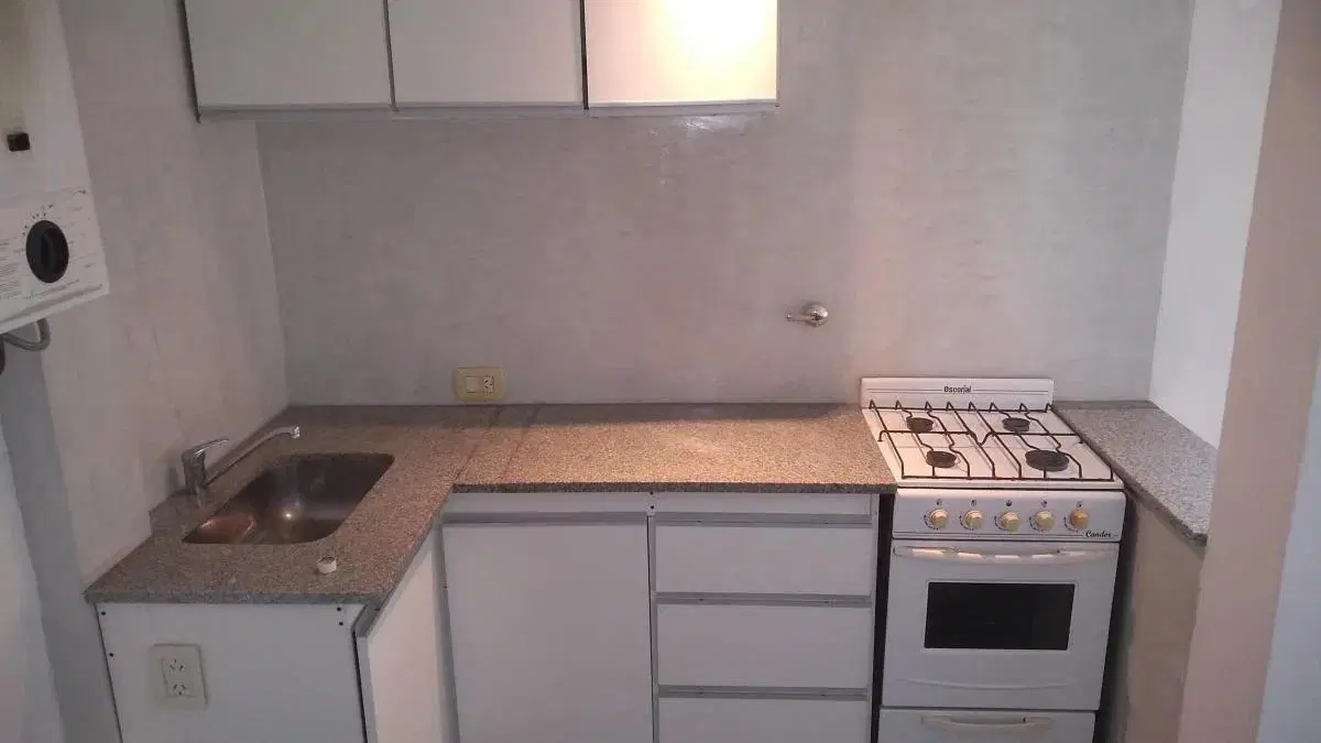 Departamento en alquiler - 2 Dormitorios 2 Baños - Tres De Febrero 3