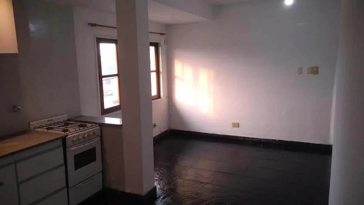 Departamento en alquiler - 2 Dormitorios 2 Baños - Tres De Febrero 4