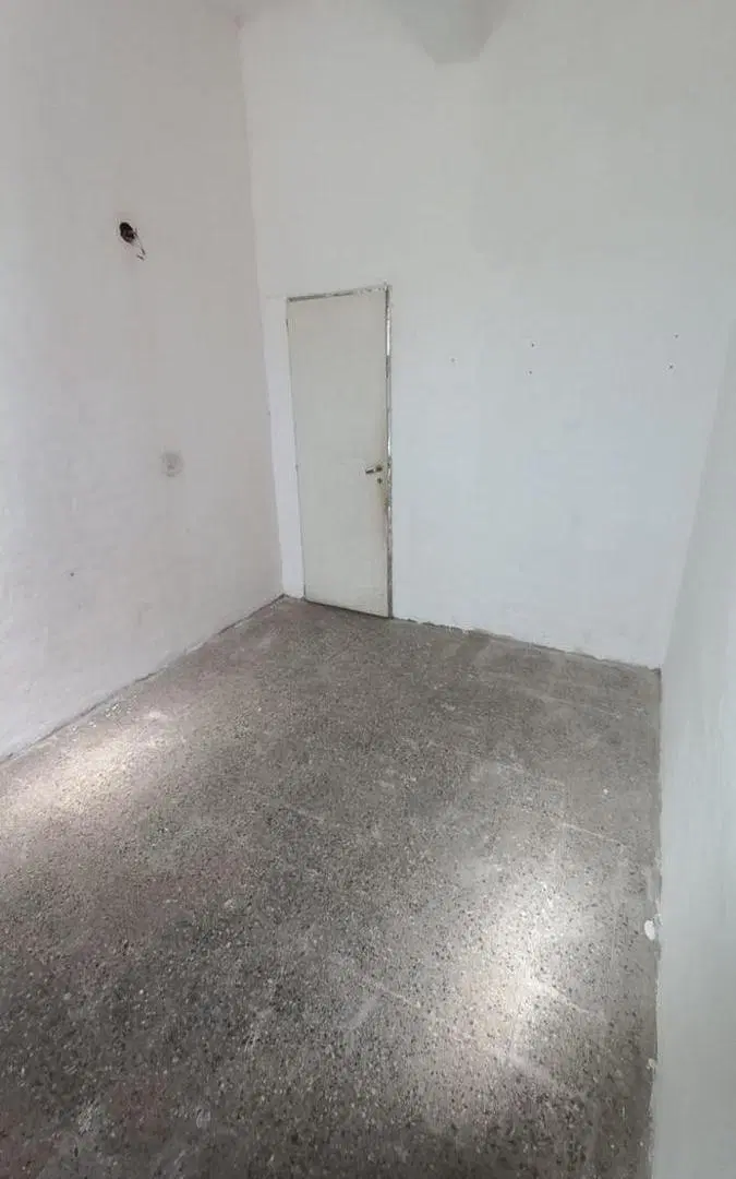 Casa en venta - 2 Dormitorios 1 Baño - Tres De Febrero 4