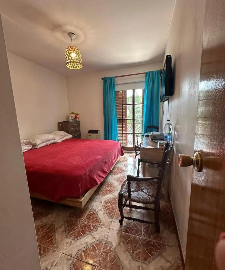 Triplex en venta - 2 Dormitorios 3 Baños - Olivos 4