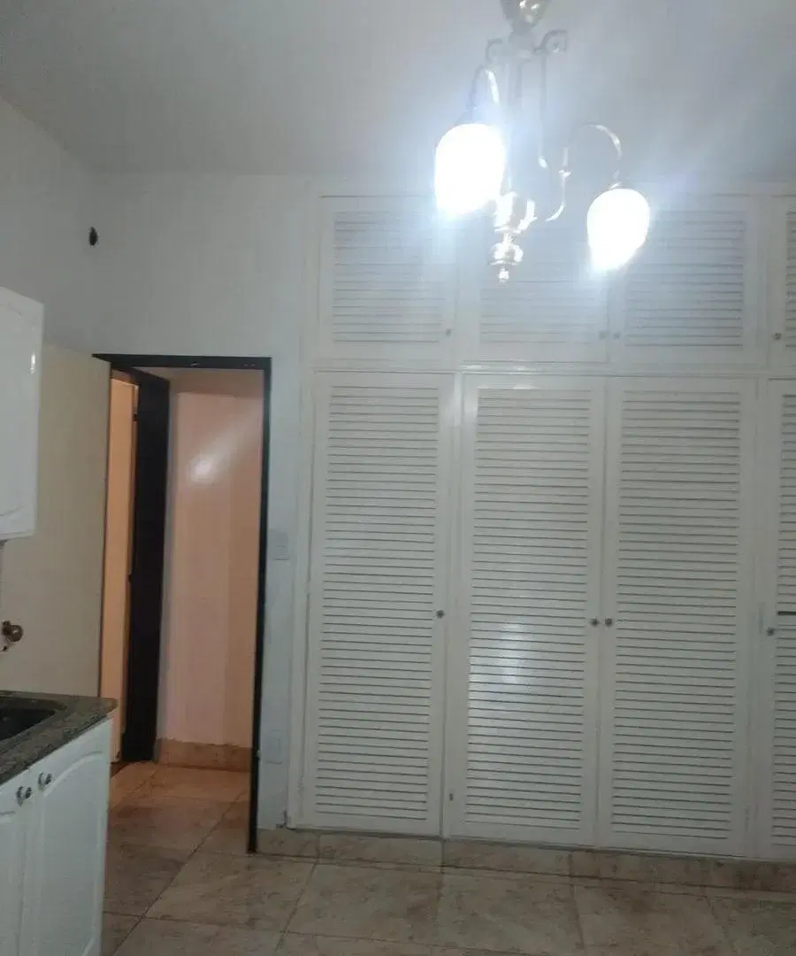 Casa en venta - 5 Dormitorios 5 Baños - La Matanza 3